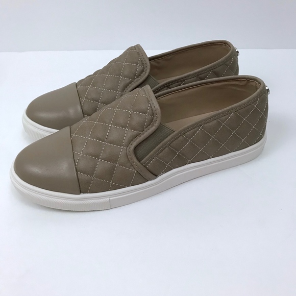 Steve Madden Zaander Slip-On Sneaker - Picture 3 of 8